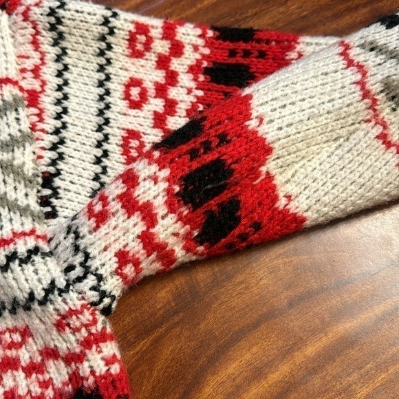 BB Dakota beautiful patterned cardigan sweater - Picture 9 of 10